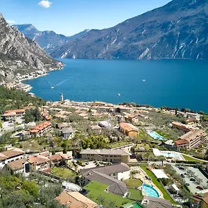 Royal Village Hotel