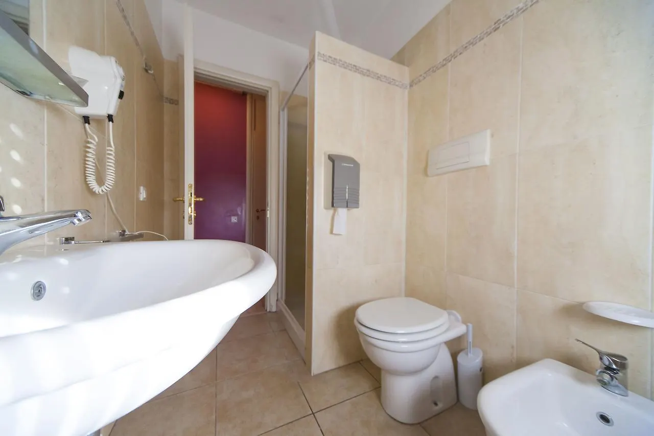Hotel Albi Stezzano 2*,  Italien